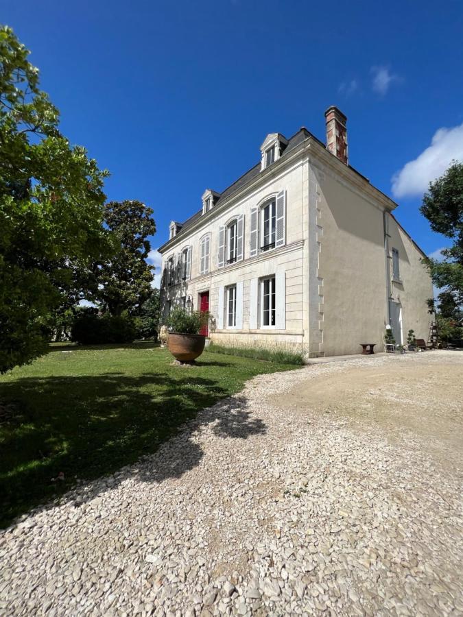 Chambres D'Hotes Dans Maison De Maitre Chaniers Eksteriør bilde